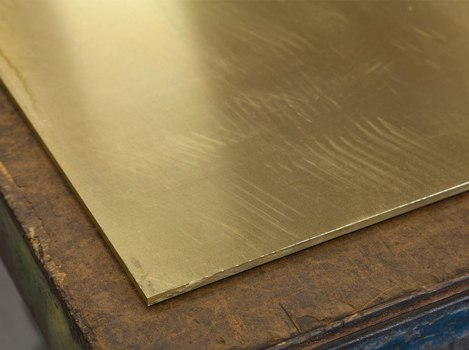 Латунная плита 40 мм 2000 мм Л68 ГОСТ 2208-2007