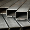 Нержавеющая профильная труба квадратная 100 мм 100 мм 2 мм AISI 201 EN 10305-5