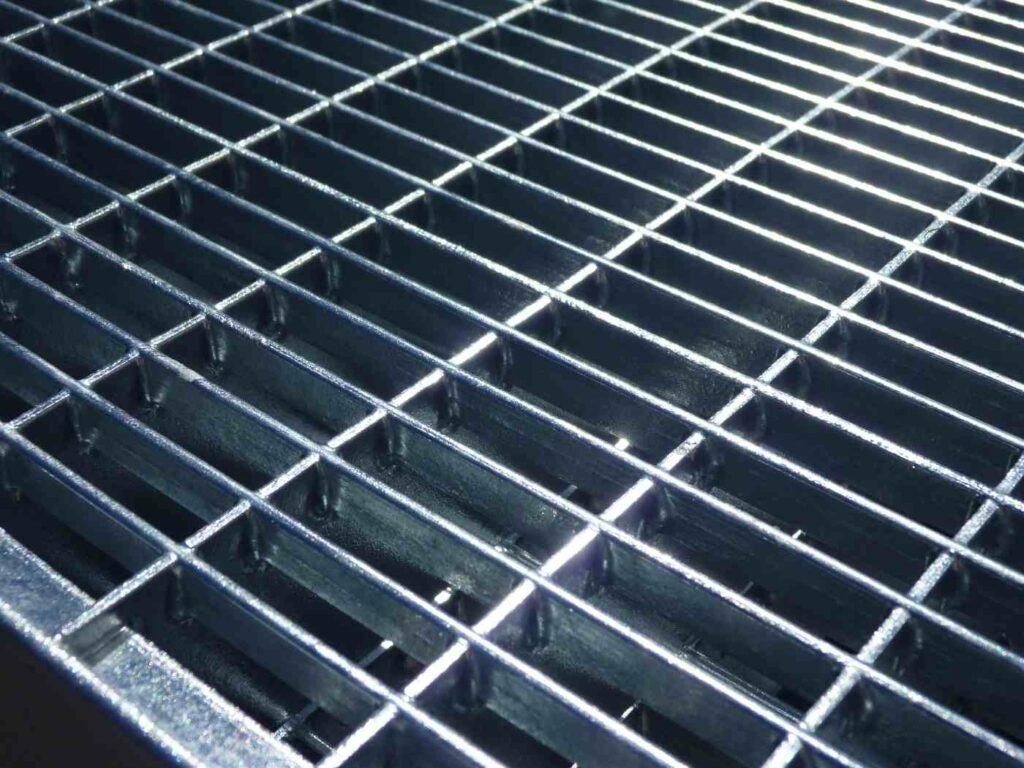 Прессованный настил 1500х1000 мм 33х33 мм 30x2 мм ТУ 25.11.23-015-57099372-2018